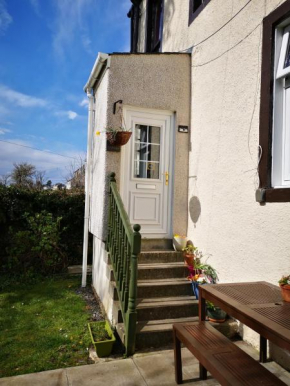  Rose cottage  Милпорт